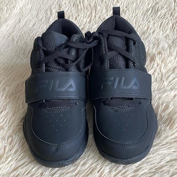 Woman’s Fila Shoe’s - Picture 5 of 7